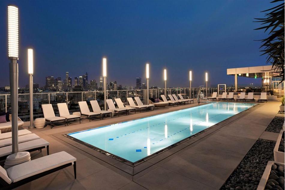 Modern Luxury 2 Bed With Panoramic City Views In Downtown La ロサンゼルス エクステリア 写真