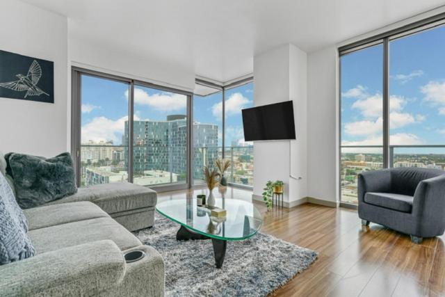 Modern Luxury 2 Bed With Panoramic City Views In Downtown La ロサンゼルス エクステリア 写真