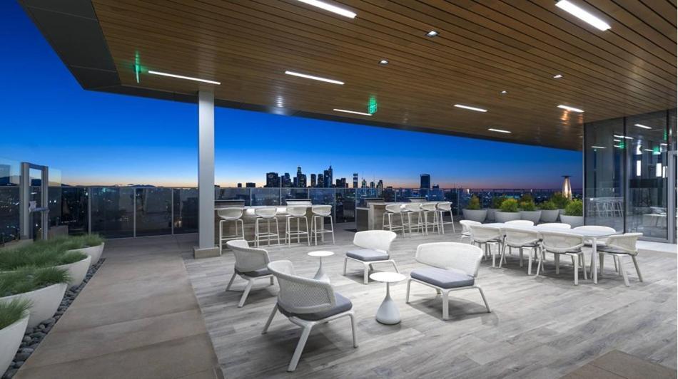 Modern Luxury 2 Bed With Panoramic City Views In Downtown La ロサンゼルス エクステリア 写真